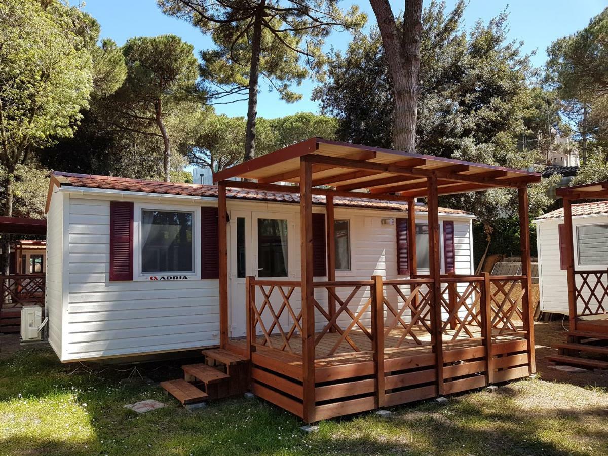 Victoria Mobilehome In Centro Vacanze San Francesco Duna Verde Kültér fotó